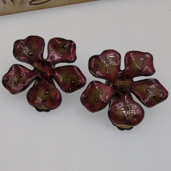 Chico's Red Floral Clip On Earrings - Picture 4 of 7
